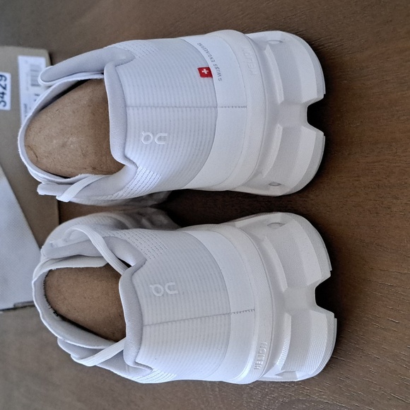 On Cloudmonster Void - Color: White/White - Size: Men 11.5 - Picture 5 of 9